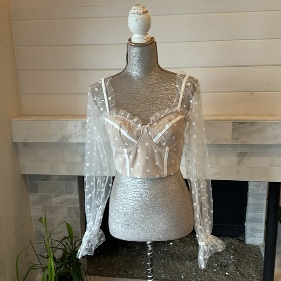 Runaway The Label Chloe White Spot Crop Top Size Medium NWTi - Picture 4 of 15